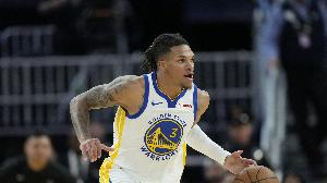 科尔：我告诉理查德在NBA世事难预料 他昨天没上场今天却要打首发